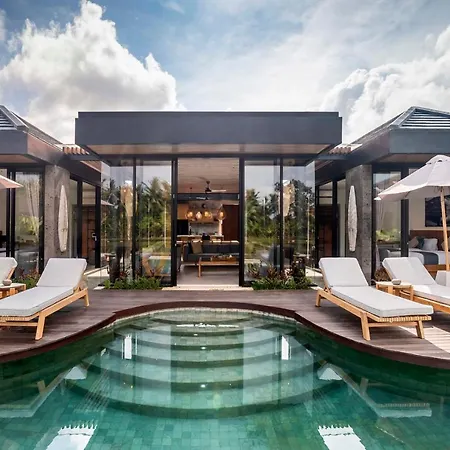 Villa Tenang