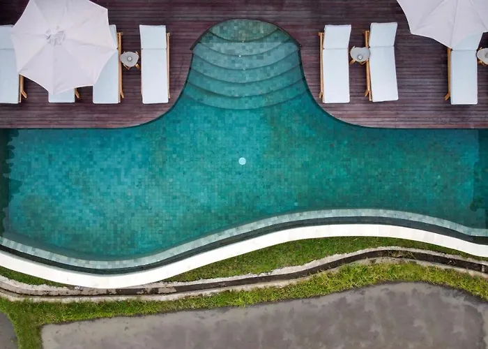 Villa Tenang *