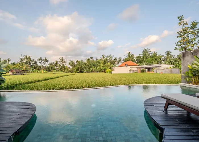Villa Tenang