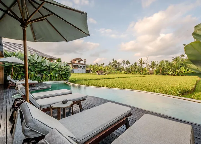 Tenang Villa *