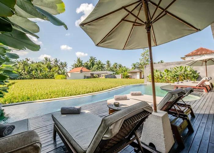 Tenang Villa *
